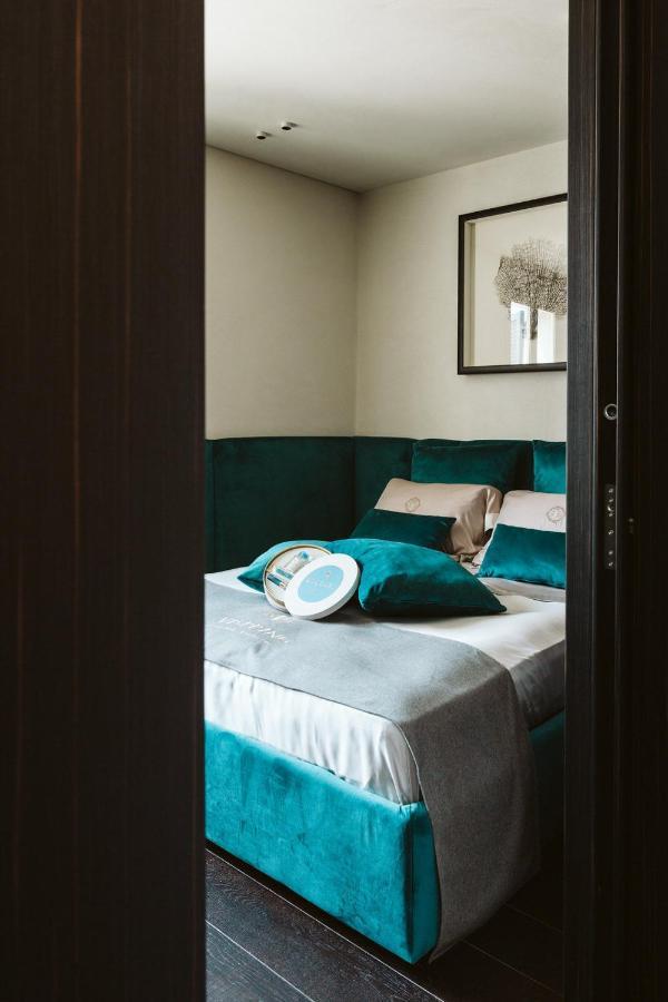 Bed and Breakfast The Harbour - Luxury Living Трани Экстерьер фото