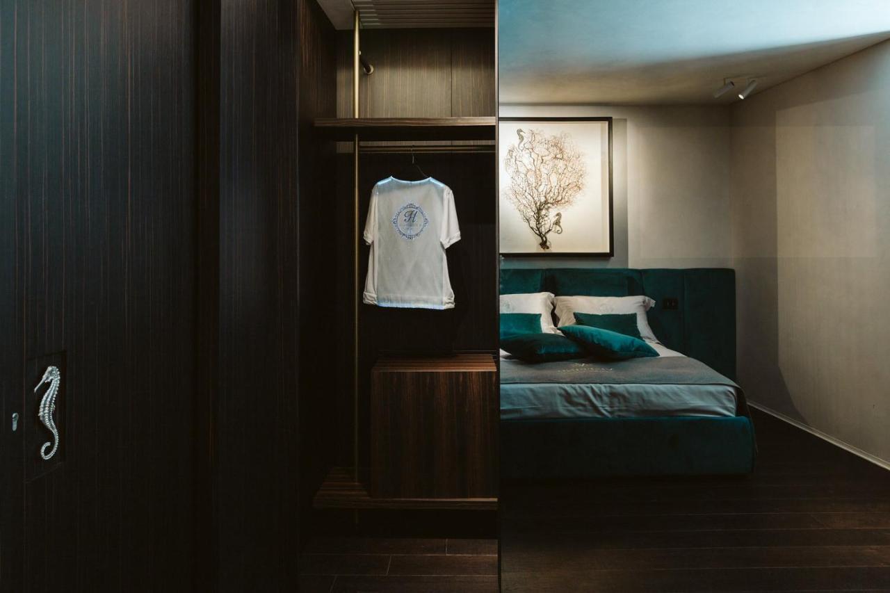 Bed and Breakfast The Harbour - Luxury Living Трани Экстерьер фото