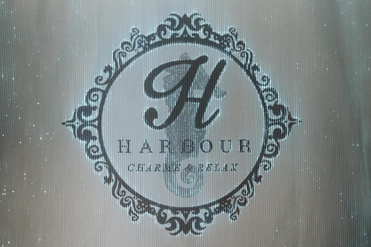 Bed and Breakfast The Harbour - Luxury Living Трани Экстерьер фото