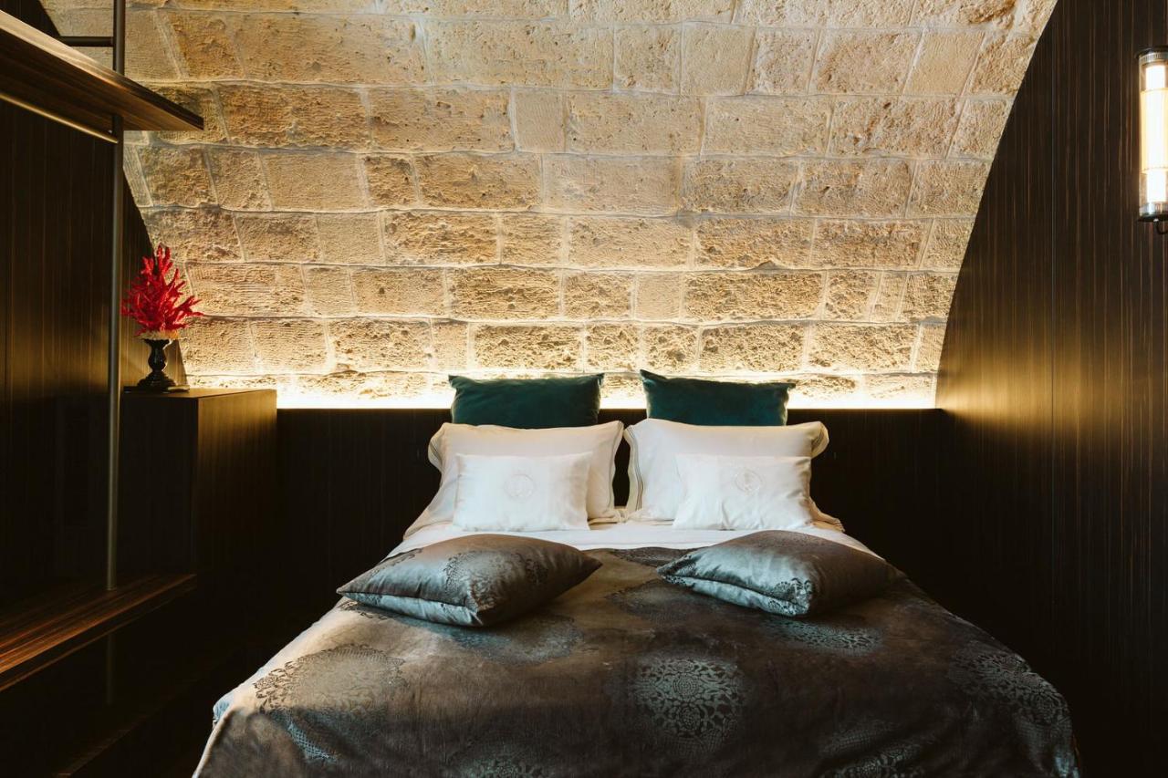 Bed and Breakfast The Harbour - Luxury Living Трани Экстерьер фото